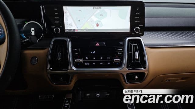 Kia Sorento 2022 — ფოტო 14/20