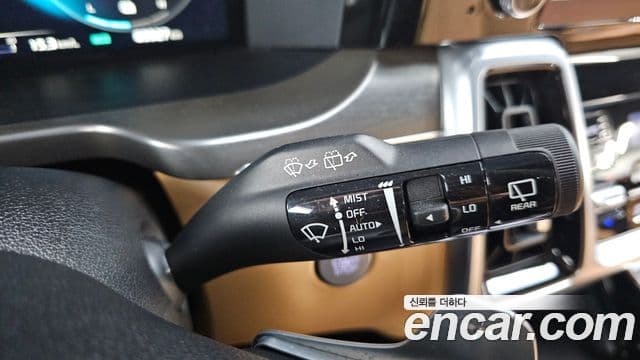 Kia Sorento 2022 — ფოტო 17/20