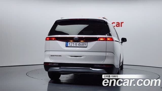 Kia Carnival 2021 — Şəkil 8/20