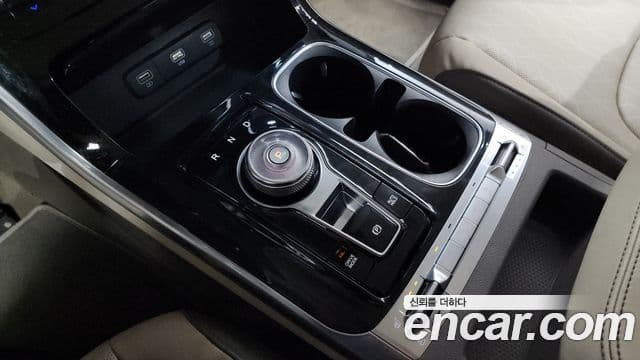 Kia Carnival 2021 — Şəkil 9/20
