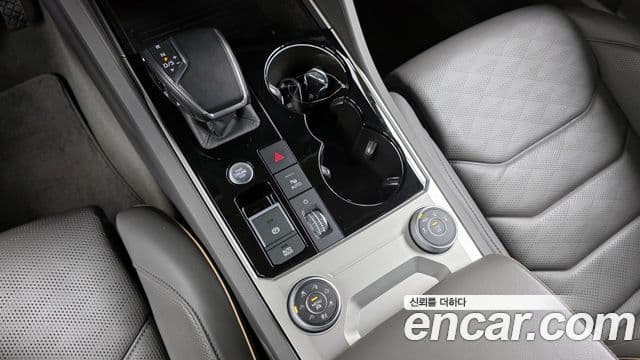 Volkswagen Touareg 2022 — Şəkil 9/20