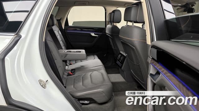 Volkswagen Touareg 2022 — Şəkil 12/20