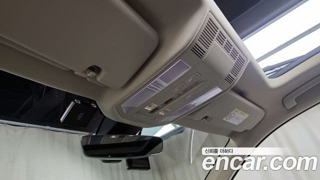 Volkswagen Touareg 2022 — Şəkil 14/20