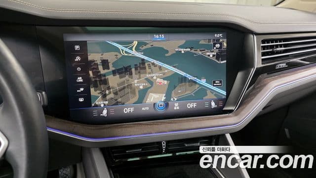 Volkswagen Touareg 2022 — Şəkil 15/20