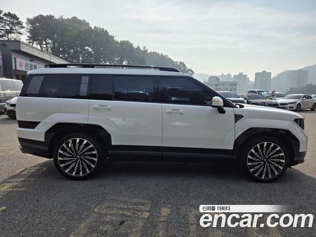 Hyundai Santa Fe 2023 — Photo 6/20
