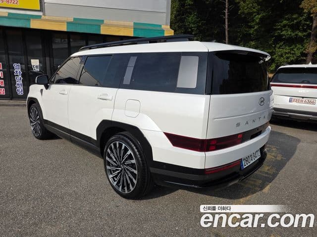 Hyundai Santa Fe 2023 — Photo 10/20