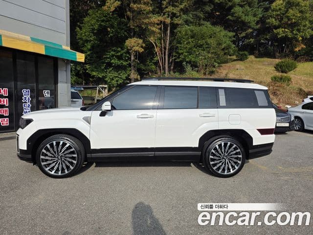 Hyundai Santa Fe 2023 — Photo 17/20