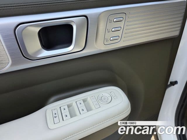 Hyundai Santa Fe 2023 — Photo 14/20
