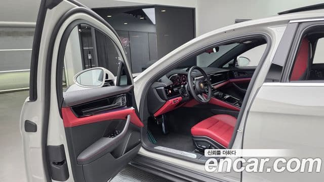 Porsche Panamera 2024 — Şəkil 10/20