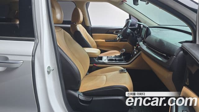 Kia Carnival 2021 — Şəkil 10/20