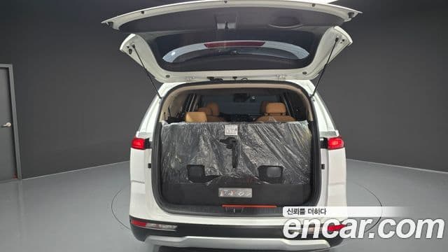 Kia Carnival 2021 — Şəkil 20/20