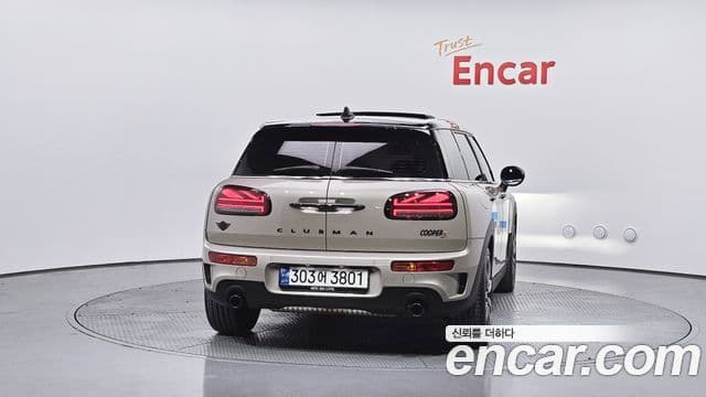 Mini Cooper S Clubman 2022 — ფოტო 4/20