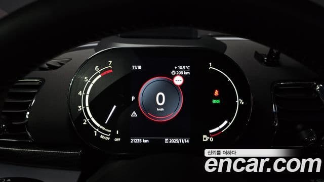 Mini Cooper S Clubman 2022 — ფოტო 8/20