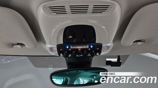 Mini Cooper S Clubman 2022 — ფოტო 20/20