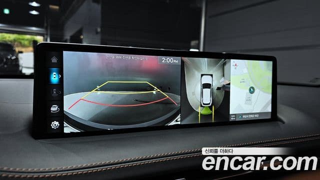 Genesis GV70 2023 — ფოტო 15/20