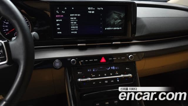 Kia Carnival 2020 — ფოტო 15/20