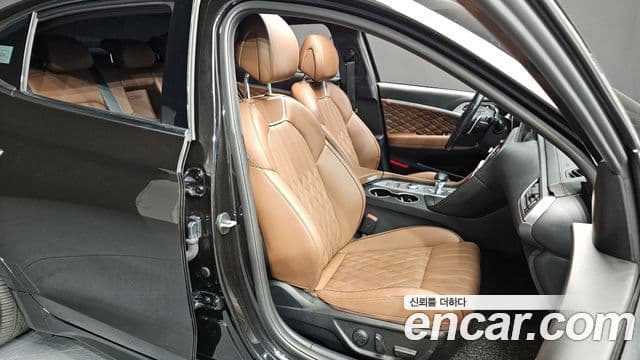 Genesis G70 2018 — ფოტო 12/20