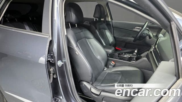 Kia Sportage 2021 — Photo 18/20