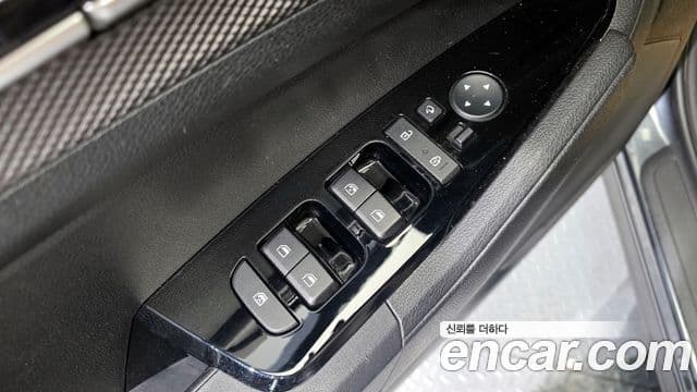 Kia Sportage 2021 — Photo 8/20