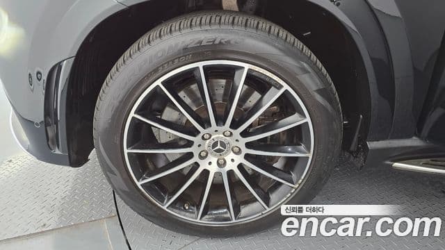 Mercedes-Benz GLE-Class 2022 — ფოტო 5/20