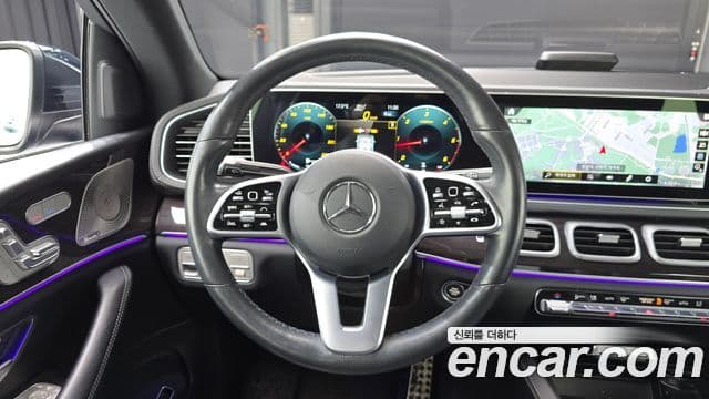 Mercedes-Benz GLE-Class 2022 — ფოტო 13/20
