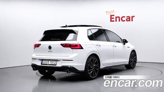 Volkswagen Golf 2024 — ფოტო 1/20