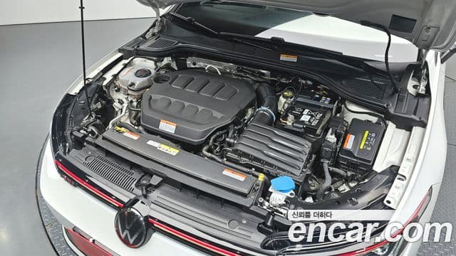 Volkswagen Golf 2024 — ფოტო 5/20