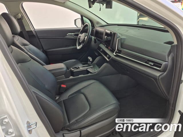 Kia Sportage 2022 — Şəkil 16/20