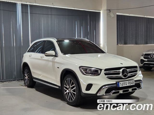 Mercedes-Benz GLC-Class 2021 — ფოტო 2/20