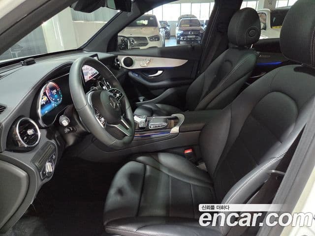 Mercedes-Benz GLC-Class 2021 — ფოტო 16/20