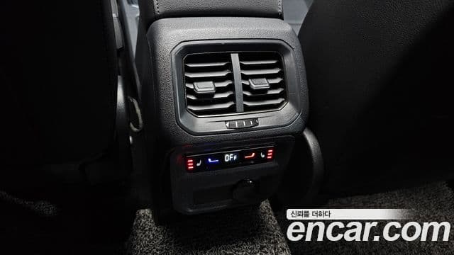 Volkswagen Tiguan Allspace 2022 — ფოტო 18/20