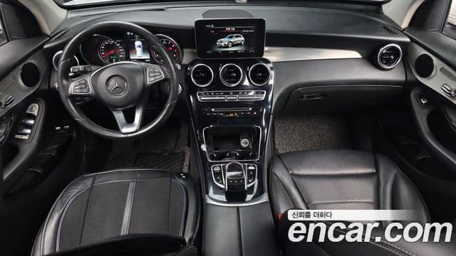Mercedes-Benz GLC-Class 2018 — ფოტო 16/20