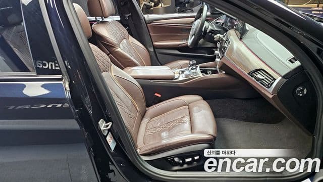 BMW 5 Series 2020 — Şəkil 10/20