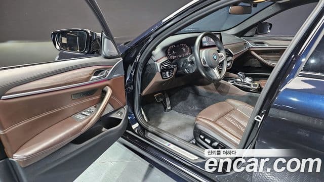 BMW 5 Series 2020 — Şəkil 11/20