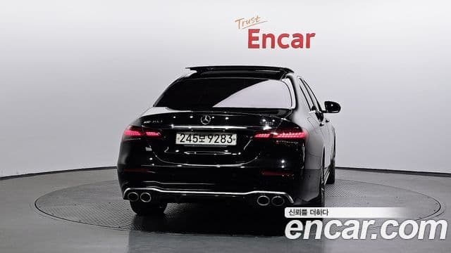 Mercedes-Benz E-Class 2021 — Фото 4/20