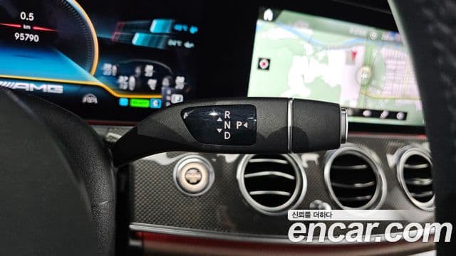 Mercedes-Benz E-Class 2021 — Фото 9/20