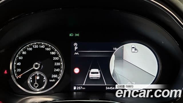 Genesis GV70 2024 — ფოტო 15/20