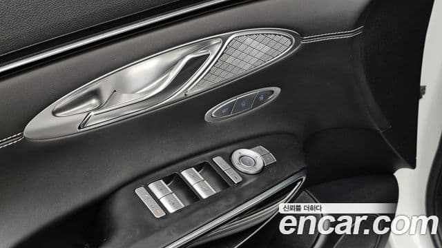 Genesis GV70 2024 — ფოტო 12/20