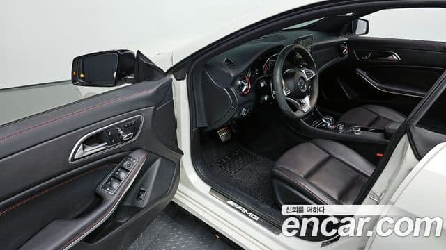 Mercedes-Benz CLA-Class 2018 — Фото 11/20