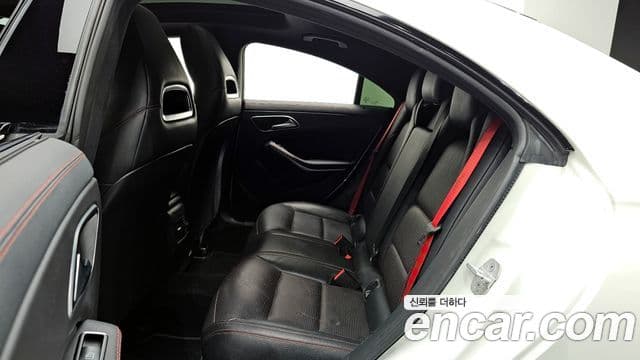 Mercedes-Benz CLA-Class 2018 — Фото 12/20