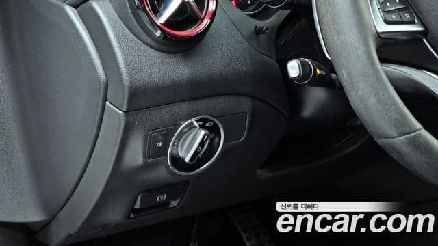 Mercedes-Benz CLA-Class 2018 — Фото 14/20
