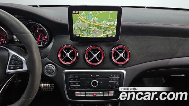 Mercedes-Benz CLA-Class 2018 — Фото 15/20
