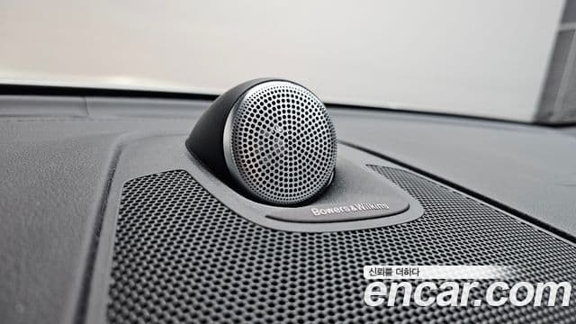 Volvo XC60 2021 — Şəkil 19/20