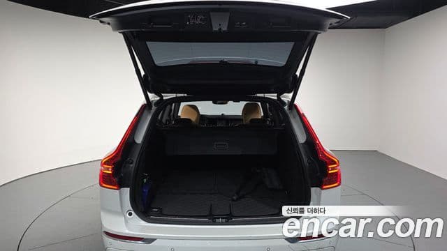 Volvo XC60 2021 — Şəkil 20/20