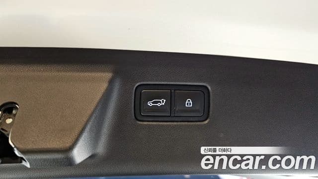 Hyundai Santa Fe 2023 — Фото 20/20
