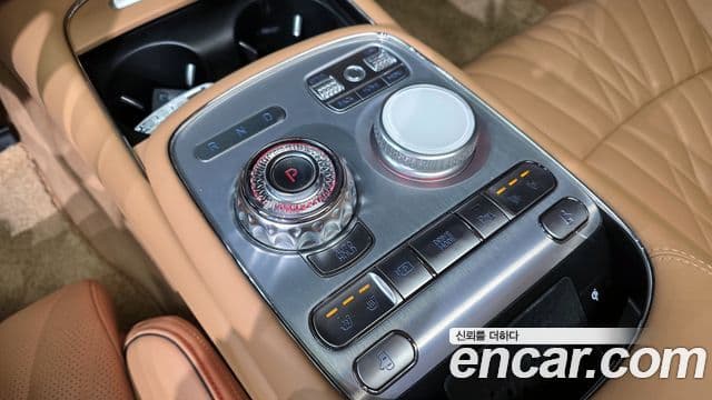 Genesis G90 2022 — Şəkil 9/20