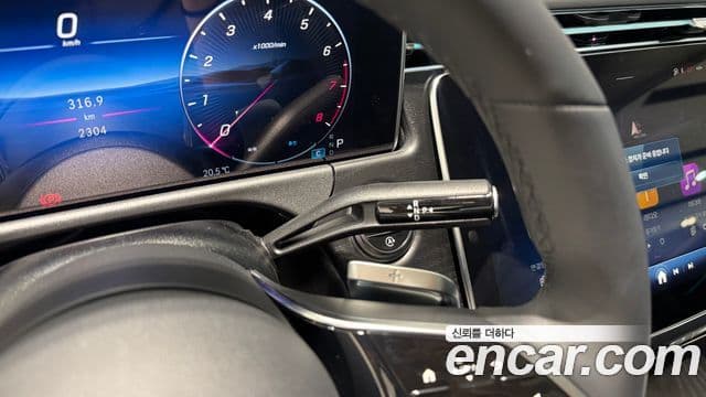 Mercedes-Benz E-Class 2025 — ფოტო 8/20