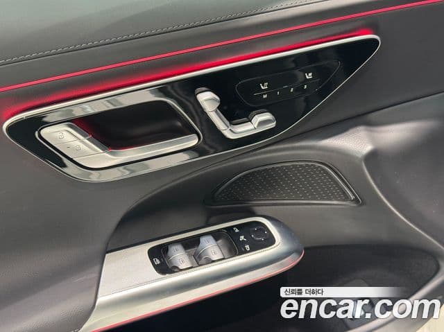Mercedes-Benz E-Class 2025 — ფოტო 20/20