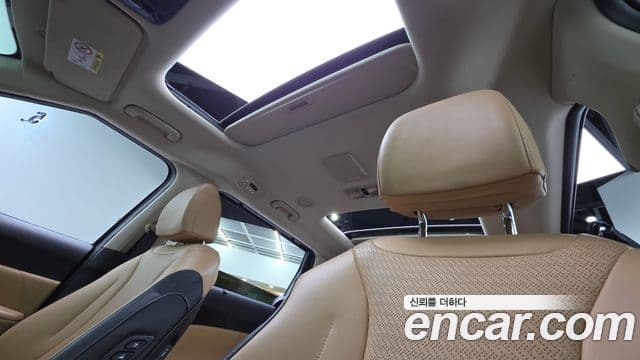 Kia Carnival 2021 — ფოტო 11/20