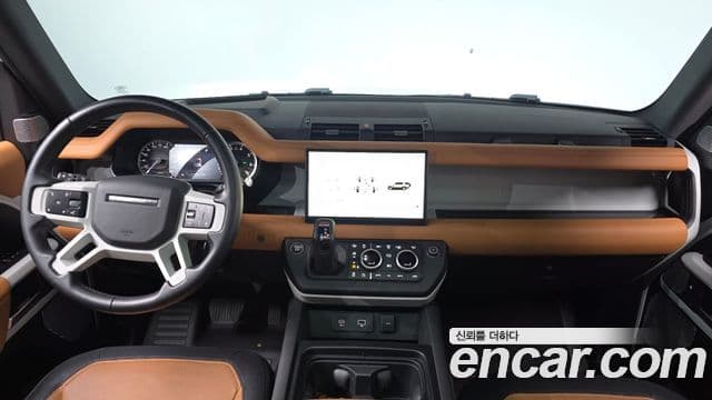 Land Rover Defender 2023 — Photo 14/20